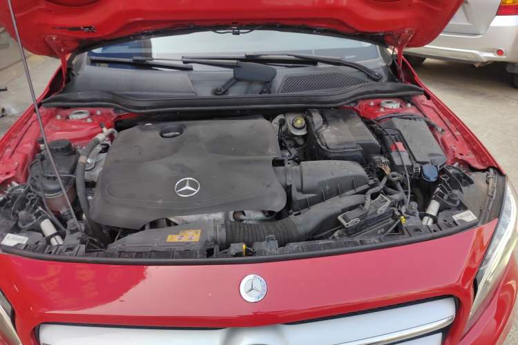 Used Mercedes-Benz GLA 2016 GLA 200 Fashion Model Engine Bay