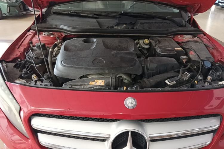 Used Mercedes-Benz GLA 2016 GLA 200 Fashion Model Engine Bay