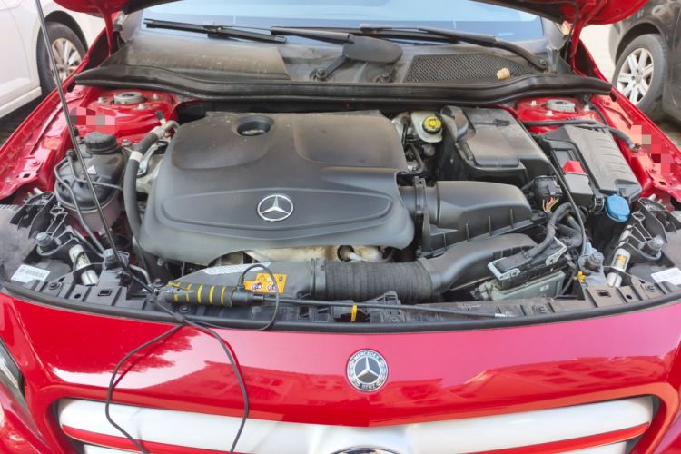 Used Mercedes-Benz GLA 2016 GLA 220 4MATIC Fashion Edition Engine Bay