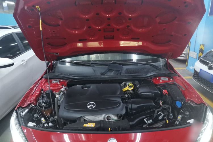 Used Mercedes-Benz GLA 2016 GLA 200 Fashion Model Engine Bay