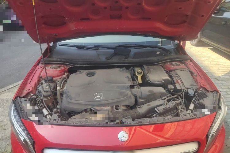 Used Mercedes-Benz GLA 2016 GLA 200 Fashion Model Engine Bay