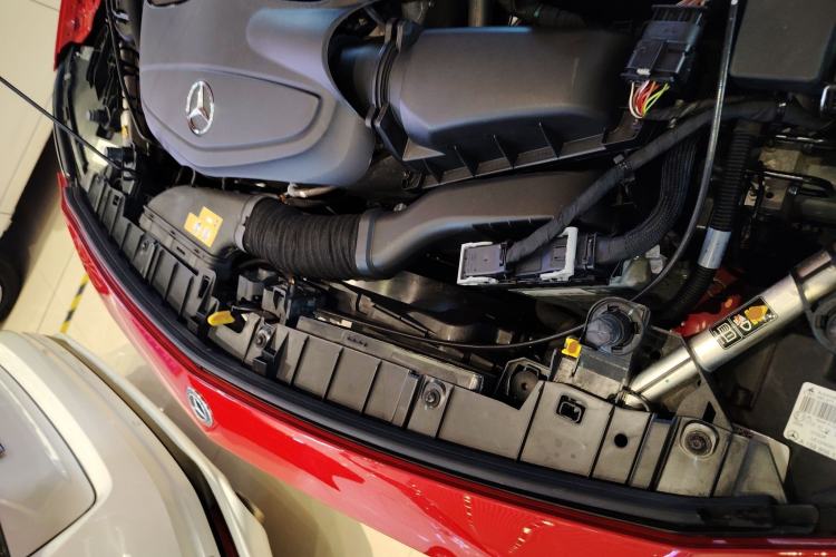 Used Mercedes-Benz GLA 2016 GLA 220 4MATIC Fashion Edition Engine Bay