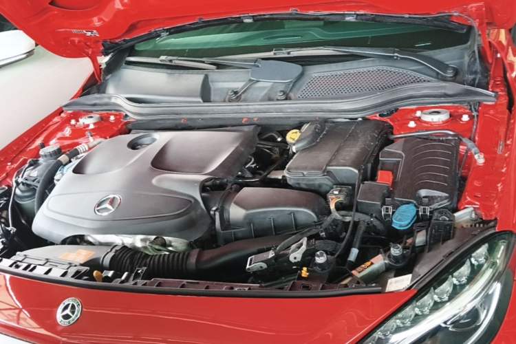 Used Mercedes-Benz GLA 2016 GLA 200 Fashion Model Engine Bay
