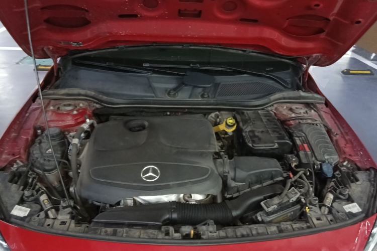 Used Mercedes-Benz GLA 2016 GLA 220 4MATIC Fashion Edition Engine Bay
