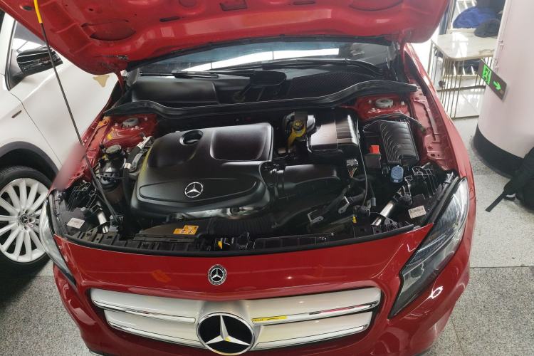 Used Mercedes-Benz GLA 2016 GLA 200 Fashion Model Engine Bay