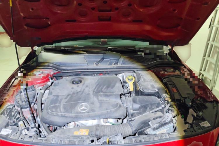 Used Mercedes-Benz GLA 2016 GLA 200 Fashion Model Engine Bay