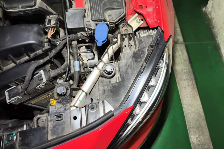 Used Mercedes-Benz GLA 2016 GLA 200 Sport Edition Engine Bay Left