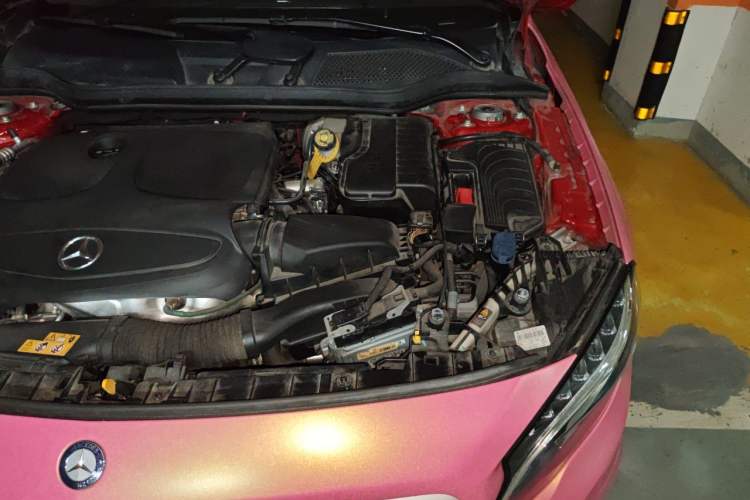 Used Mercedes-Benz GLA 2016 GLA 200 Fashion Model Engine Bay Left
