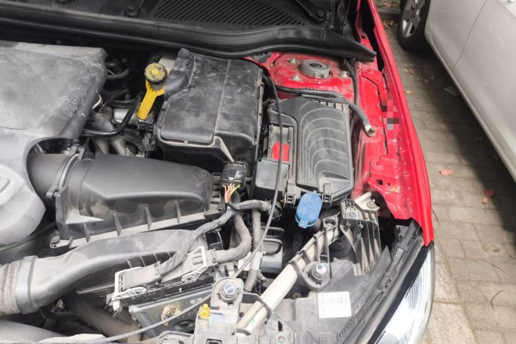 Used Mercedes-Benz GLA 2016 GLA 200 Sport Edition Engine Bay Left