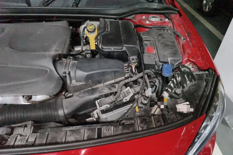Used Mercedes-Benz GLA 2016 GLA 220 4MATIC Fashion Edition Engine Bay Left