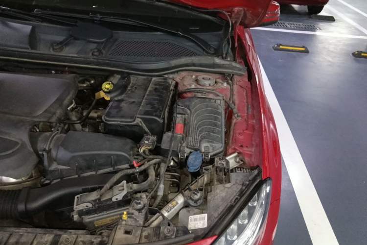 Used Mercedes-Benz GLA 2016 GLA 220 4MATIC Fashion Edition Engine Bay Left