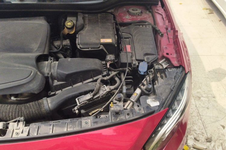 Used Mercedes-Benz GLA 2016 GLA 220 4MATIC Fashion Edition Engine Bay Left