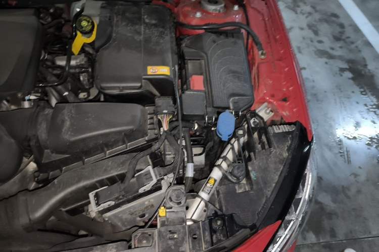 Used Mercedes-Benz GLA 2016 GLA 220 4MATIC Fashion Edition Engine Bay Left