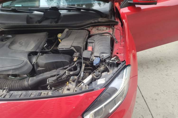 Used Mercedes-Benz GLA 2016 GLA 200 Sport Edition Engine Bay Left