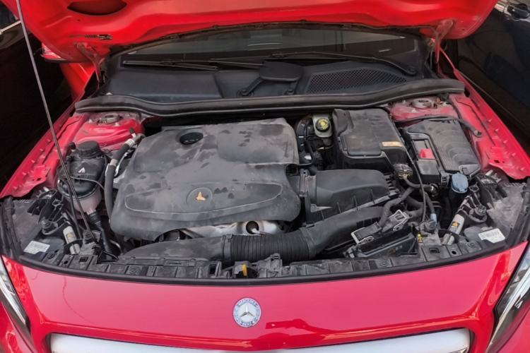 Used Mercedes-Benz GLA 2016 GLA 220 4MATIC Fashion Edition Engine Bay