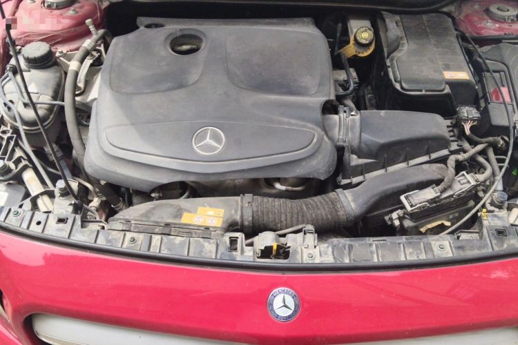 Used Mercedes-Benz GLA 2016 GLA 220 4MATIC Fashion Edition Engine Bay
