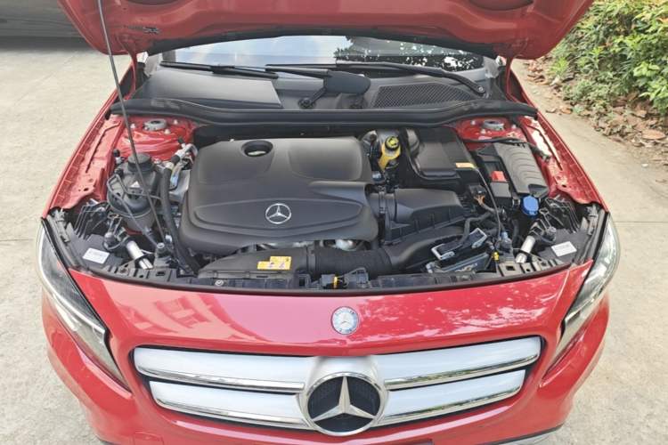 Used Mercedes-Benz GLA 2016 GLA 200 Sport Edition Engine Bay
