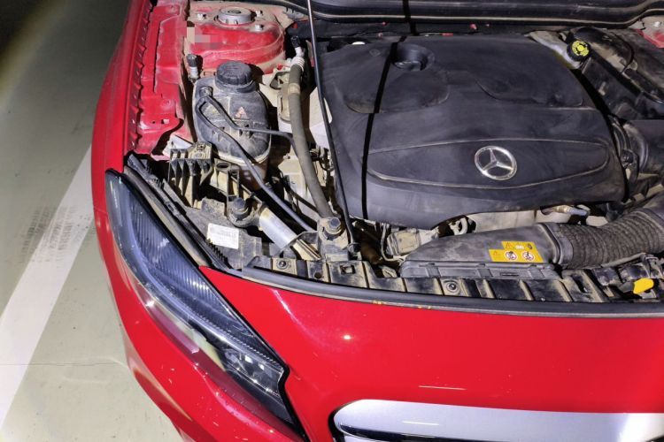 Used Mercedes-Benz GLA 2016 GLA 200 Sport Edition Engine Bay Right