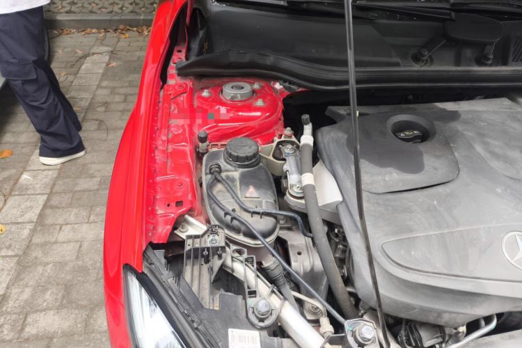 Used Mercedes-Benz GLA 2016 GLA 200 Sport Edition Engine Bay Right