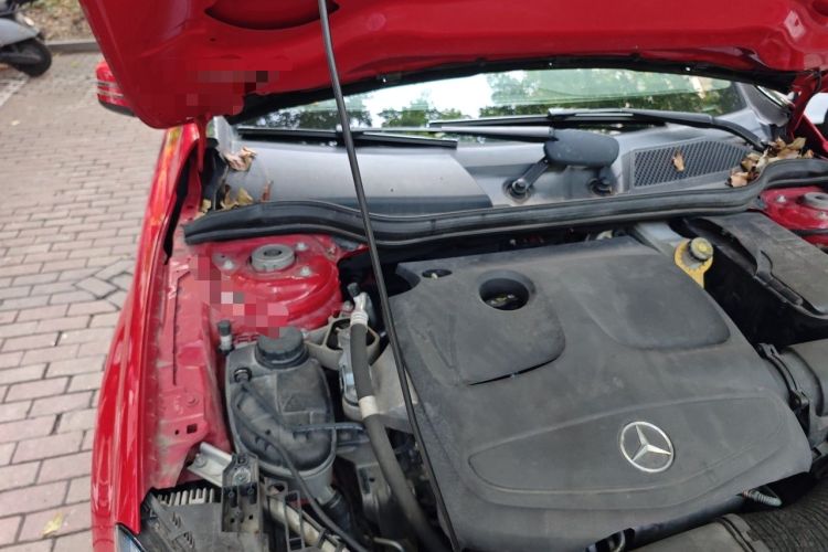 Used Mercedes-Benz GLA 2016 GLA 200 Fashion Model Engine Bay Right