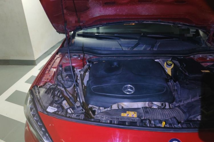 Used Mercedes-Benz GLA 2016 GLA 220 4MATIC Fashion Edition Engine Bay Right