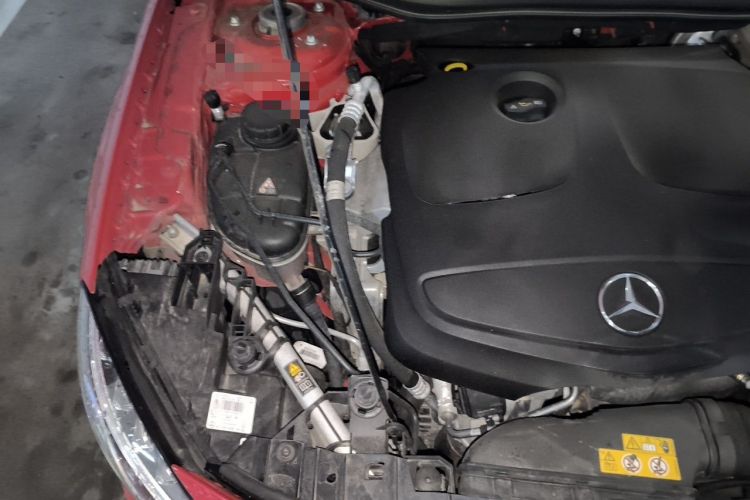 Used Mercedes-Benz GLA 2016 GLA 220 4MATIC Fashion Edition Engine Bay Right