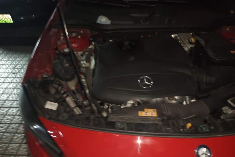 Used Mercedes-Benz GLA 2016 GLA 200 Sport Edition Engine Bay Right