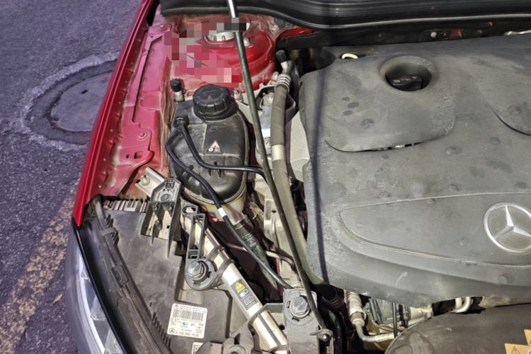 Used Mercedes-Benz GLA 2016 GLA 200 Fashion Model Engine Bay Right