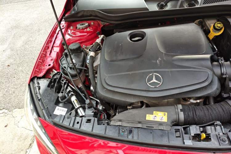 Used Mercedes-Benz GLA 2016 GLA 220 4MATIC Fashion Edition Engine Bay Right