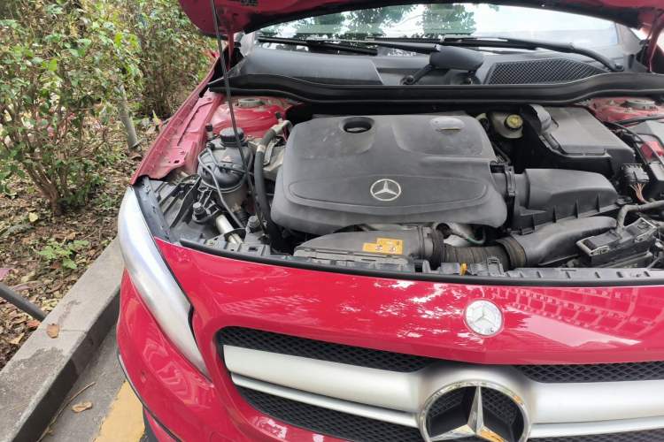 Used Mercedes-Benz GLA 2016 GLA 200 Fashion Model Engine Bay Right