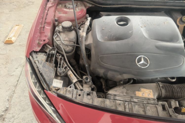 Used Mercedes-Benz GLA 2016 GLA 220 4MATIC Fashion Edition Engine Bay Right