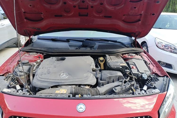 Used Mercedes-Benz GLA 2016 GLA 220 4MATIC Fashion Edition Engine Bay