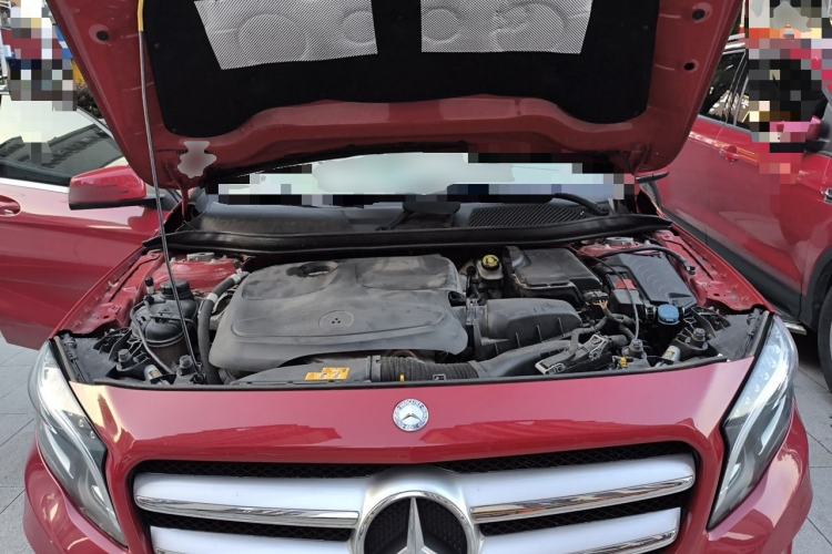 Used Mercedes-Benz GLA 2016 GLA 200 Fashion Model Engine Bay