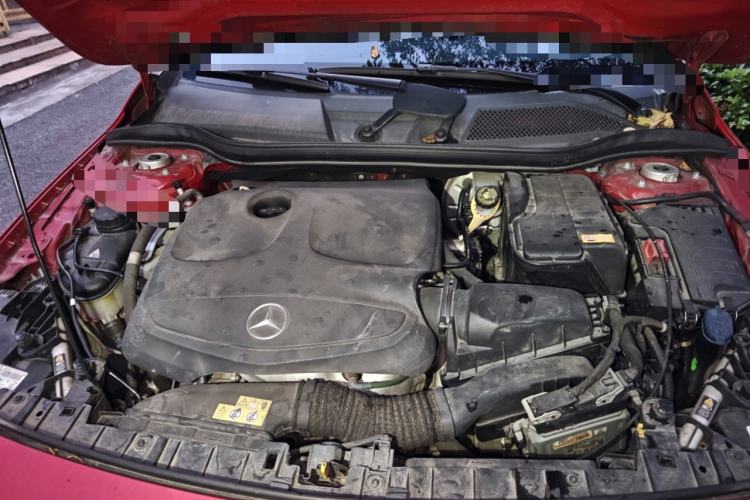 Used Mercedes-Benz GLA 2016 GLA 200 Fashion Model Engine Bay