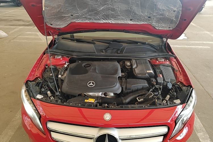 Used Mercedes-Benz GLA 2016 GLA 200 Fashion Model Engine Bay