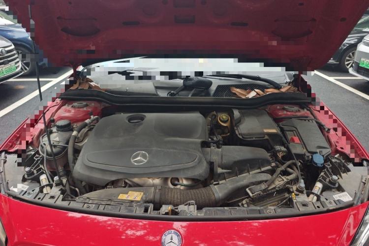 Used Mercedes-Benz GLA 2016 GLA 200 Fashion Model Engine Bay