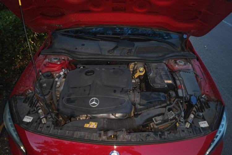 Used Mercedes-Benz GLA 2016 GLA 200 Fashion Model Engine Bay