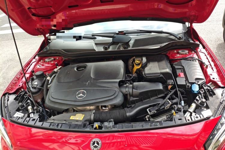 Used Mercedes-Benz GLA 2016 GLA 220 4MATIC Fashion Edition Engine Bay