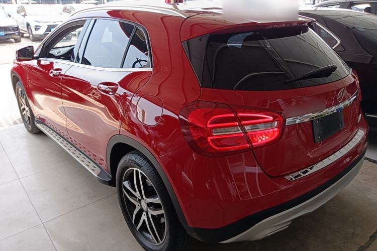 Used Mercedes-Benz GLA 2016 GLA 200 Fashion Model Exterior 2