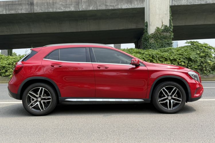 Used Mercedes-Benz GLA 2016 GLA 200 Fashion Model Exterior 2