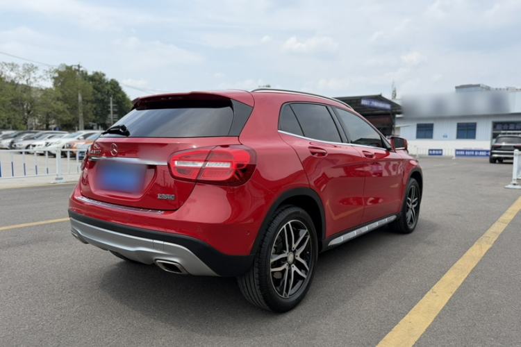 Used Mercedes-Benz GLA 2016 GLA 220 4MATIC Fashion Edition Exterior 2