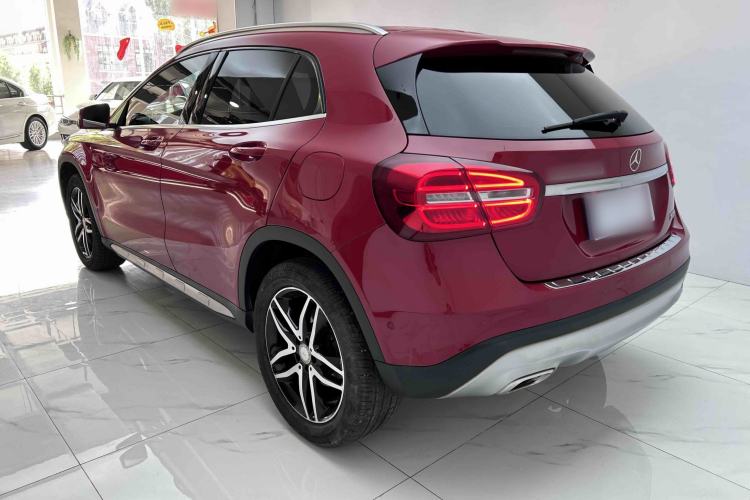 Used Mercedes-Benz GLA 2016 GLA 200 Fashion Model Exterior 4
