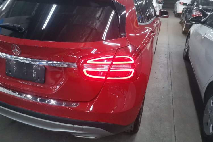 Used Mercedes-Benz GLA 2016 GLA 200 Fashion Model Exterior 6