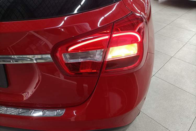 Used Mercedes-Benz GLA 2016 GLA 200 Sport Edition Exterior 6