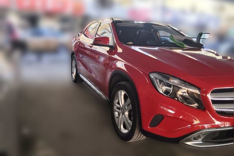 Used Mercedes-Benz GLA 2016 GLA 200 Fashion Model Front Right 45 Deg