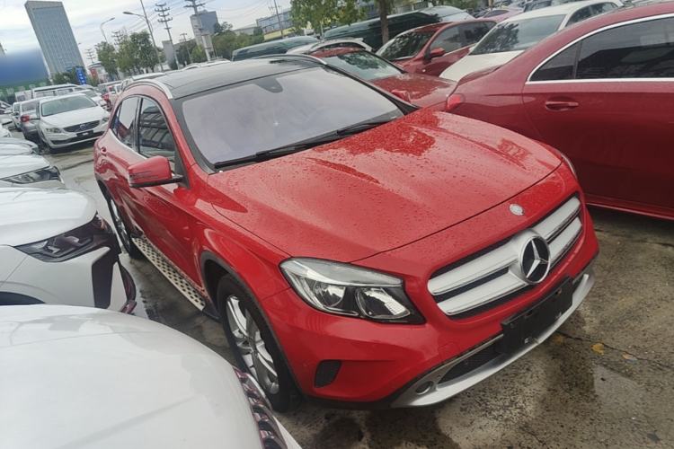 Used Mercedes-Benz GLA 2016 GLA 200 Sport Edition Front Right 45 Deg