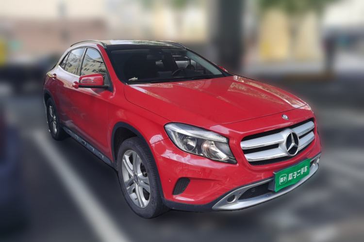 Used Mercedes-Benz GLA 2016 GLA 200 Sport Edition Front Right 45 Deg