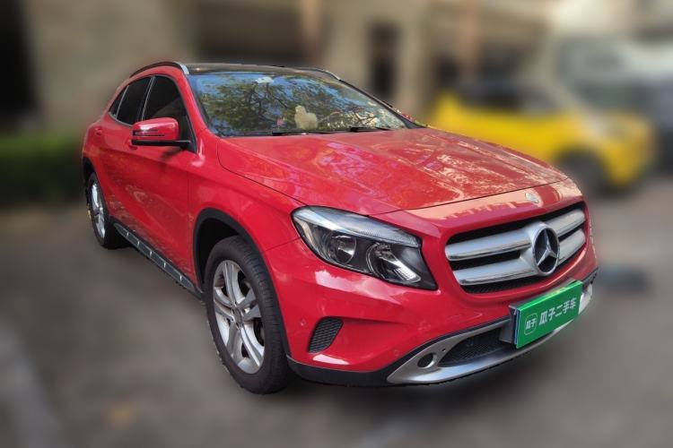 Used Mercedes-Benz GLA 2016 GLA 200 Sport Edition Front Right 45 Deg