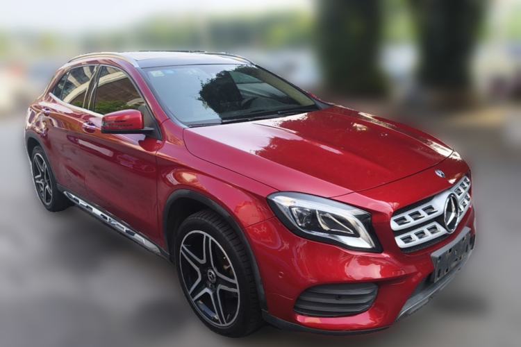 Used Mercedes-Benz GLA 2016 GLA 200 Fashion Model Front Right 45 Deg