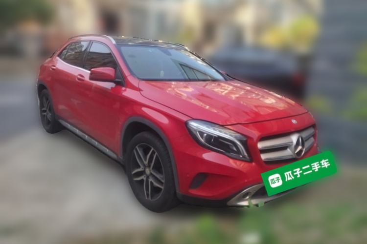 Used Mercedes-Benz GLA 2016 GLA 200 Fashion Model Front Right 45 Deg